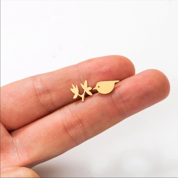Boutique Jewelry - STAINLESS STEEL ♡ GOLD Branch Bird Stud Earrings